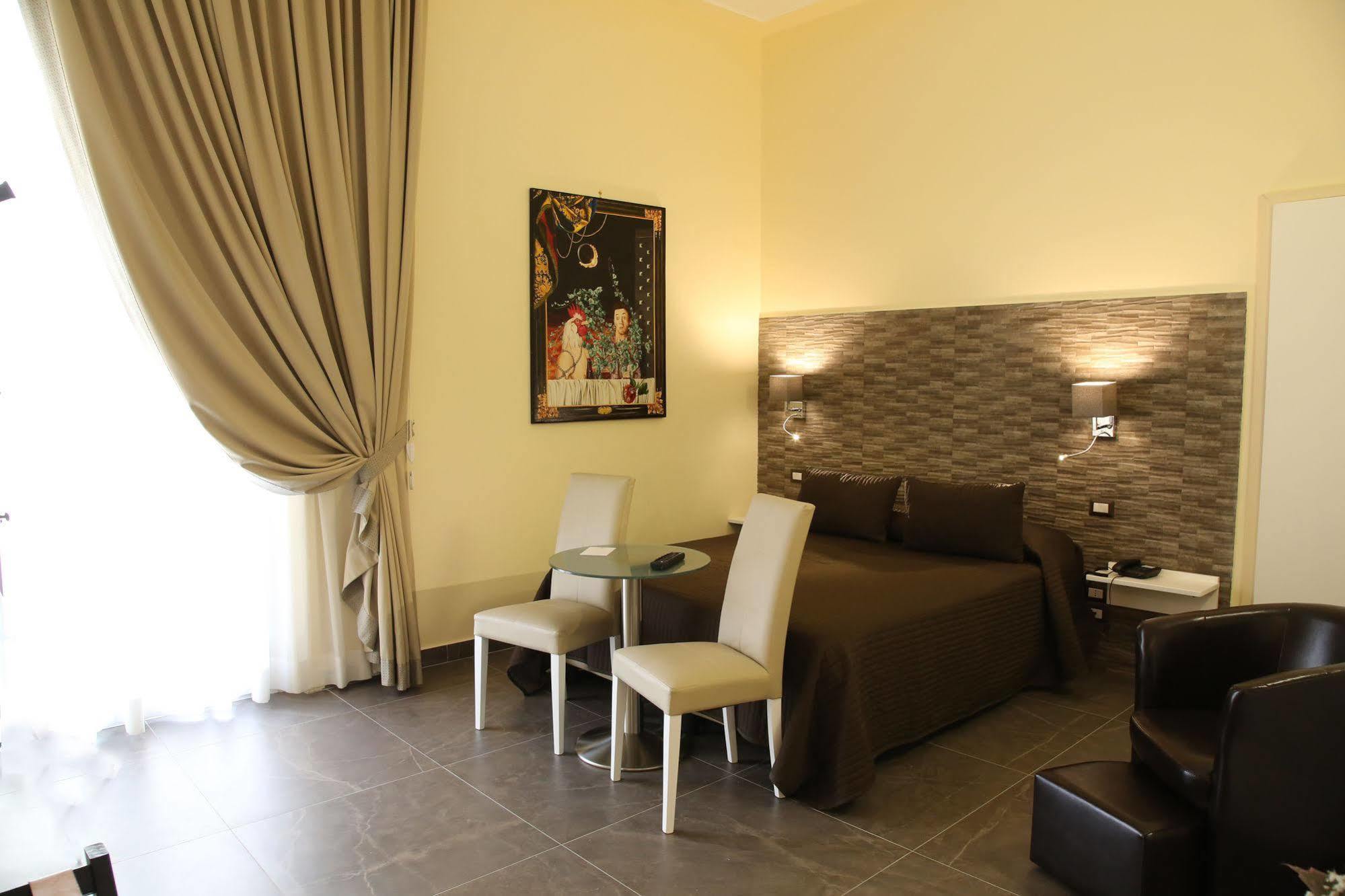 Art Resort Piazza Carita' Naples Exterior photo
